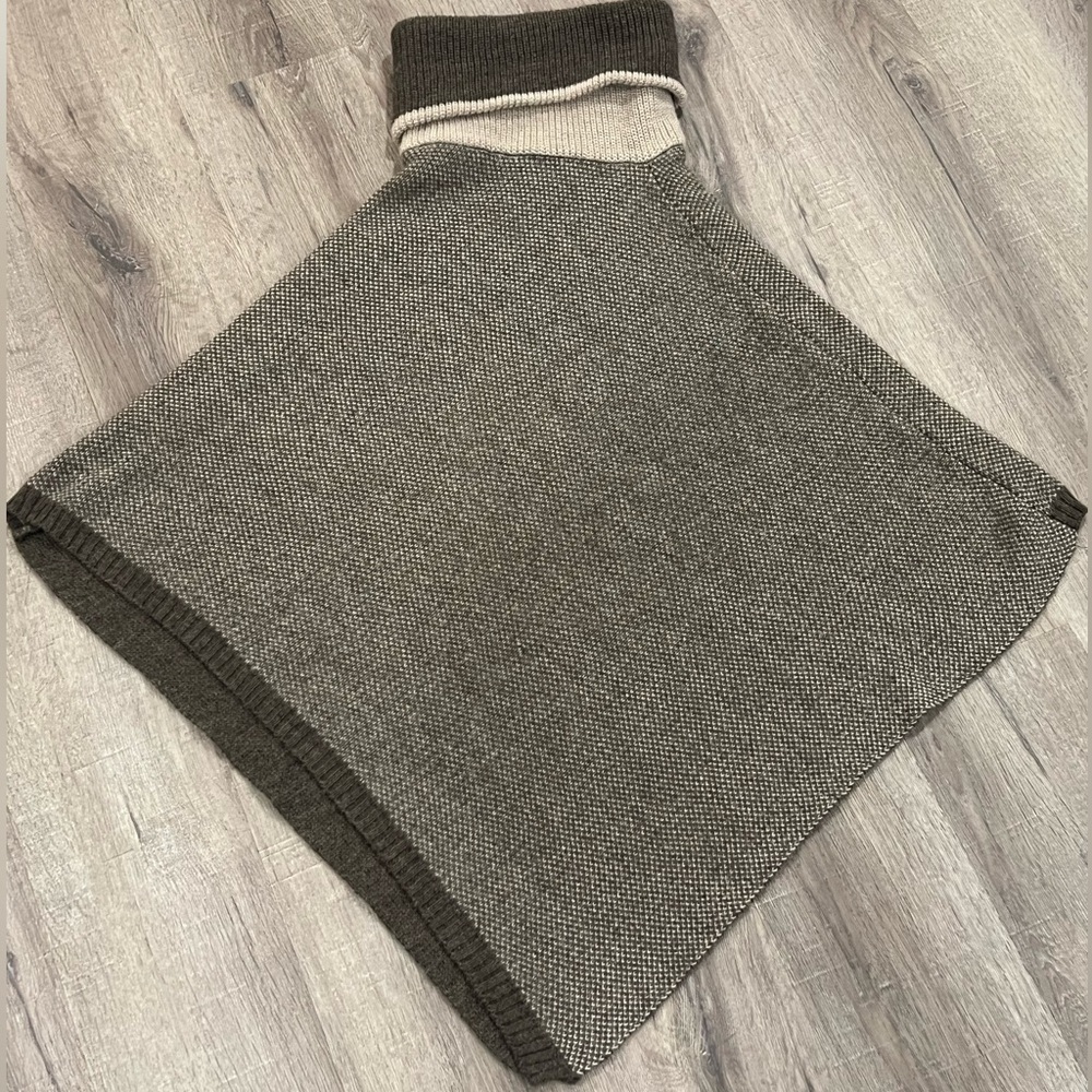 One Size CoCoGio Made in Italy Wool Alpaca Blend Soft Brown Poncho Turtleneck